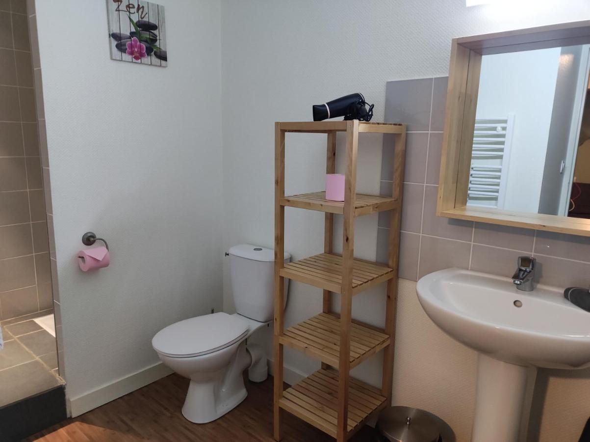 Les Pierres Folles Bed & Breakfast Rozier-en-Donzy Exterior foto