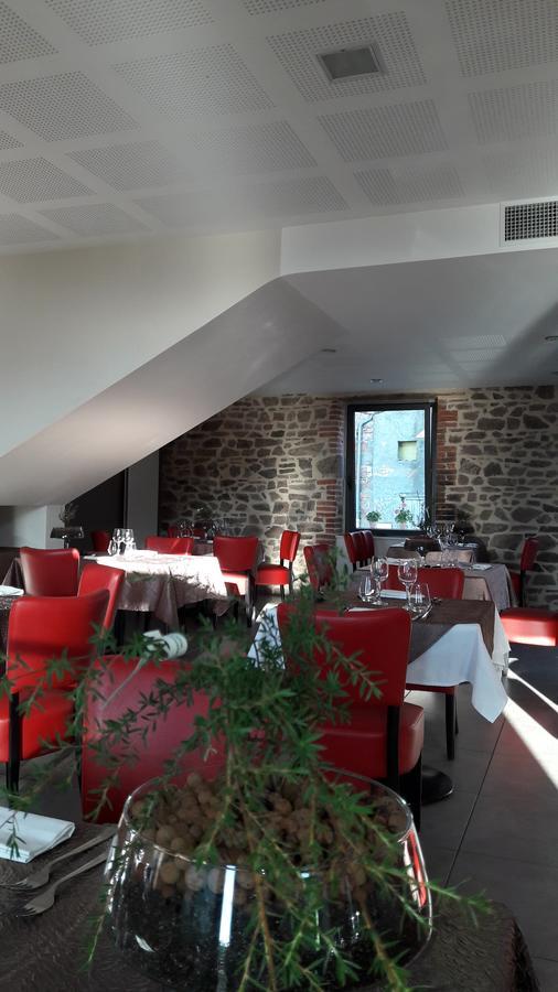 Les Pierres Folles Bed & Breakfast Rozier-en-Donzy Exterior foto