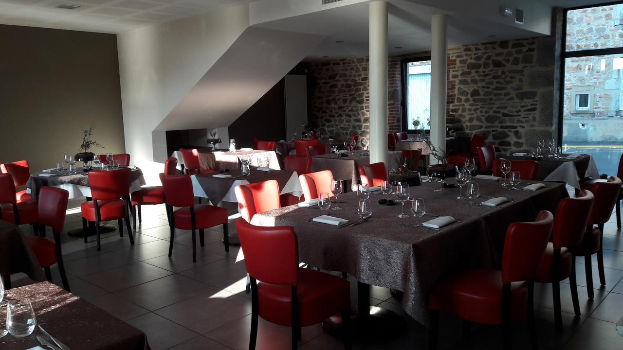 Les Pierres Folles Bed & Breakfast Rozier-en-Donzy Exterior foto